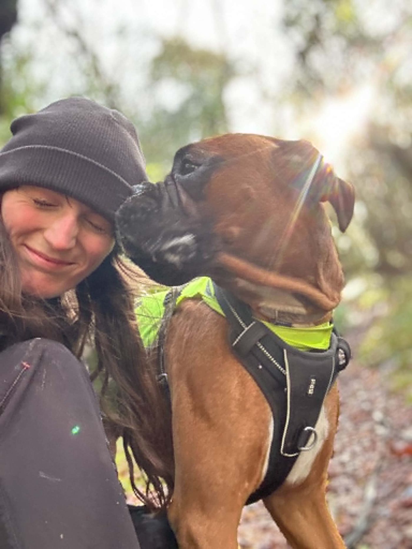 Lottie getting a kiss from Apollo